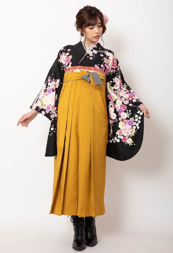 着物】黒地四季花+【袴】キンチャひも縞|卒業式袴宅配レンタルange 着物】黒地四季花+【袴】キンチャひも縞|卒業式袴宅配レンタルange