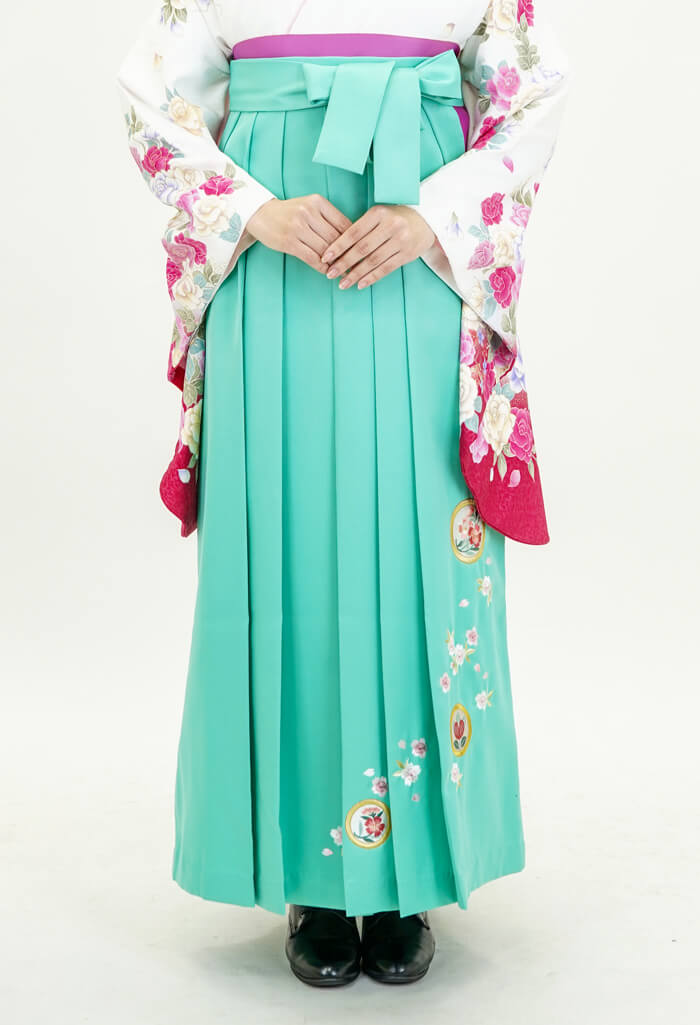 着物】白地ワイン袖ぼたん+【袴】ミントグリーン撫子に橘｜卒業式袴