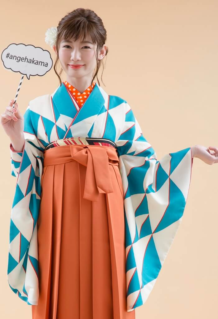 着物】白地に水色うろこ｜卒業式袴宅配ネットレンタルange