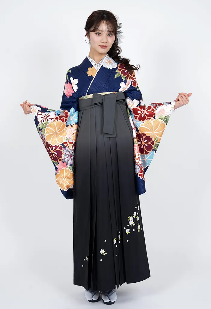 着物】紺地雪輪桜C+【袴】ｸﾞﾚｰﾎﾞｶｼ斜めｼｼｭｳ｜卒業式袴宅配ネット